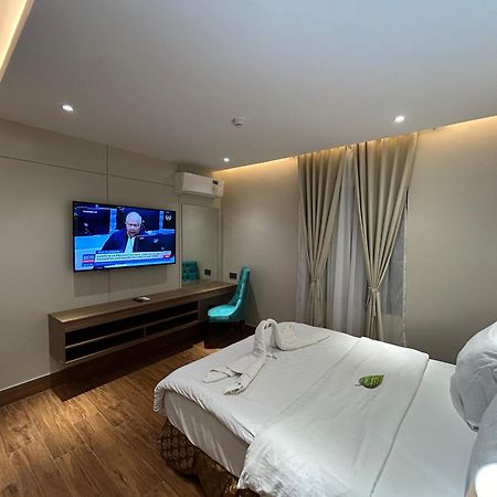 Dm Residente Hotel Inns & Villas Angeles Exterior photo