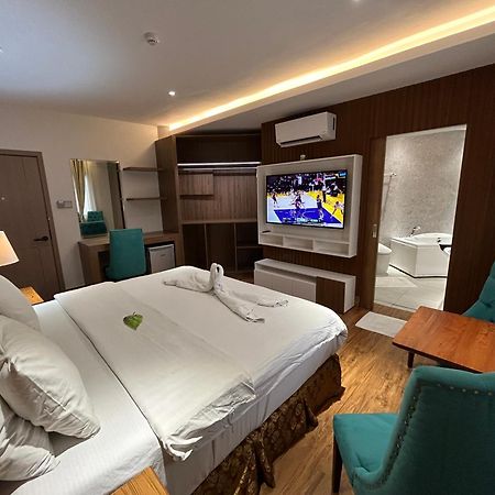 Dm Residente Hotel Inns & Villas Angeles Exterior photo
