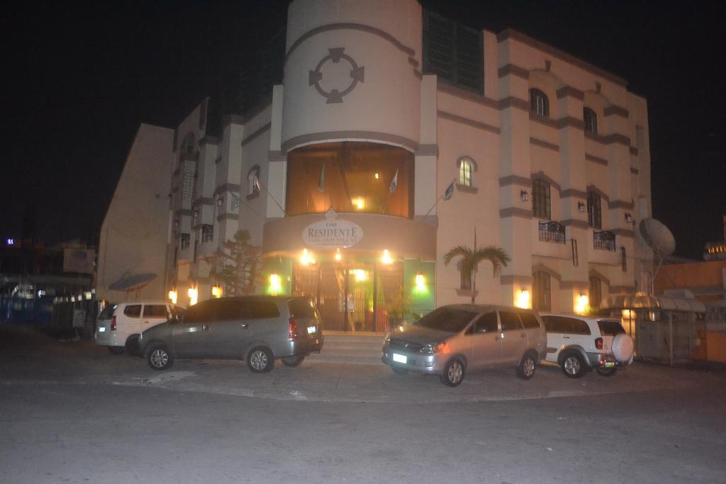 Dm Residente Hotel Inns & Villas Angeles Exterior photo