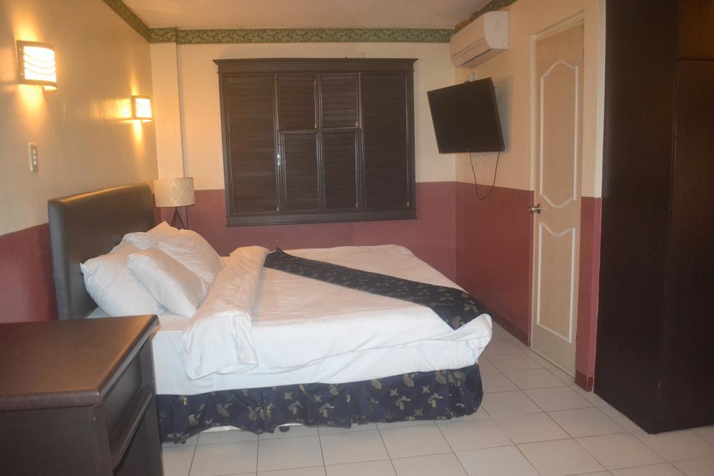 Dm Residente Hotel Inns & Villas Angeles Exterior photo