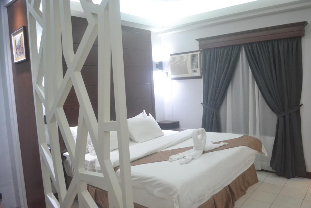 Dm Residente Hotel Inns & Villas Angeles Exterior photo
