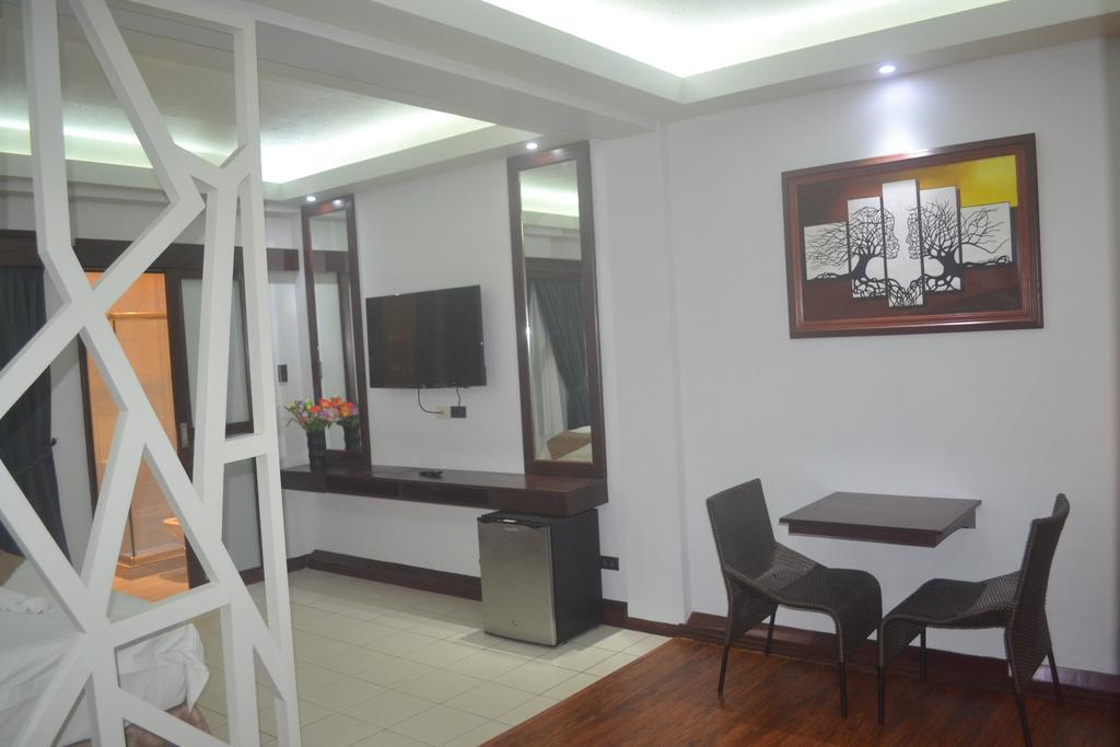 Dm Residente Hotel Inns & Villas Angeles Exterior photo