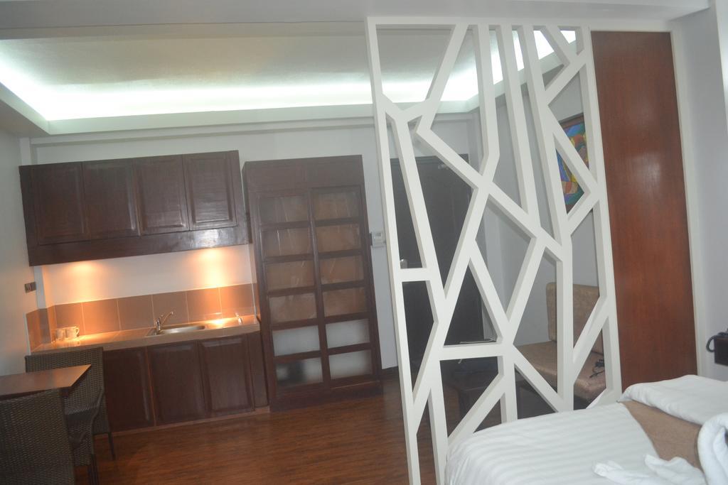 Dm Residente Hotel Inns & Villas Angeles Exterior photo
